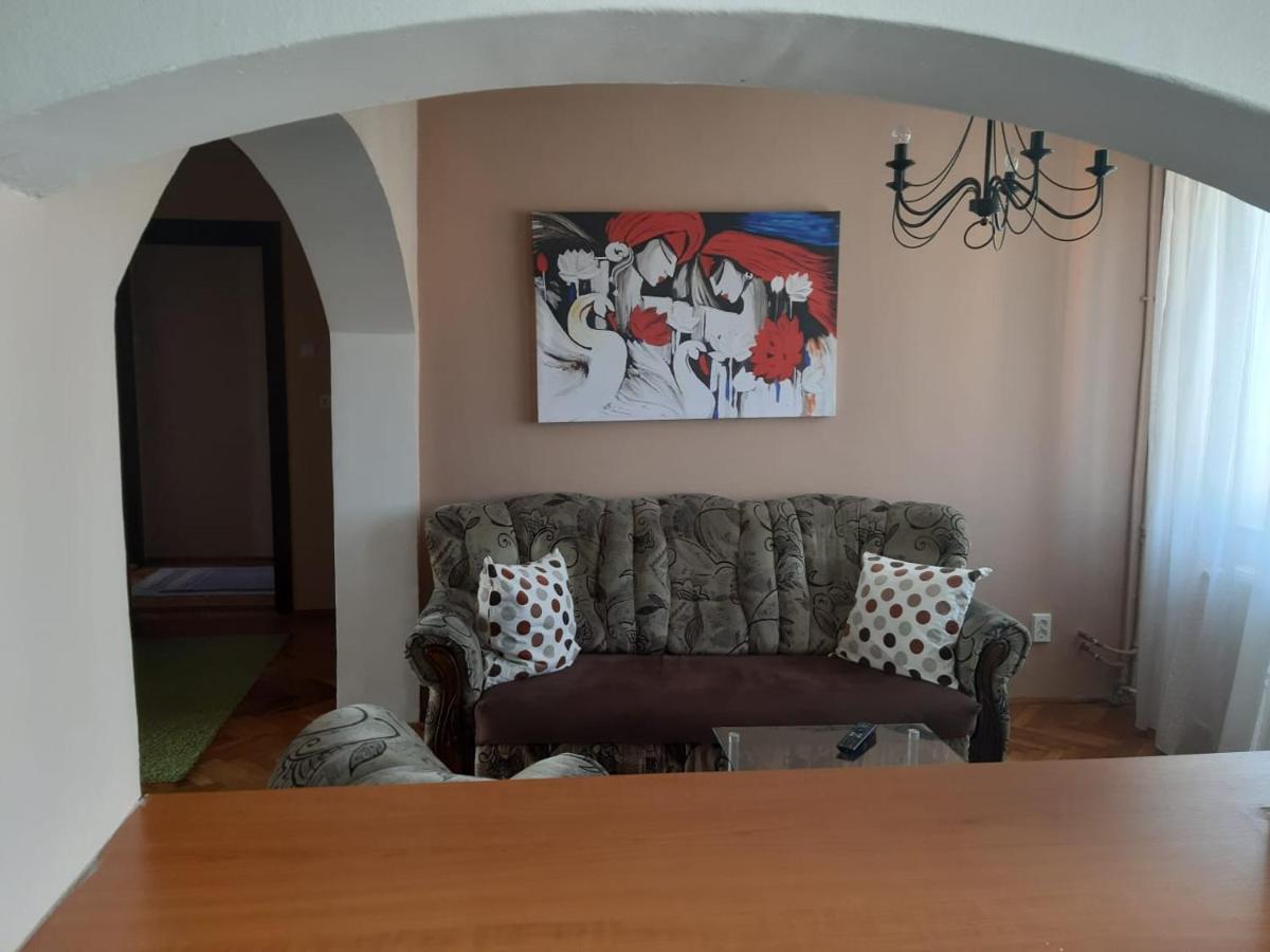 Pelican Proxy Apartment 拉迪亚 外观 照片